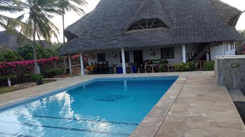 Queen K Cottages Watamu At Chrystal Homes in Watamu