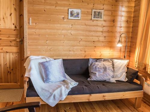 Holiday Home Kettukallio by Interhome