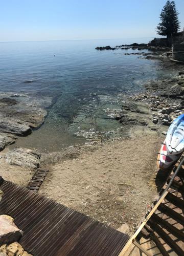 pludmale, maison de bord de mer cap corse in Santa-Maria-di-Lota