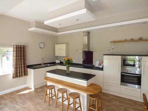 Pendle View - image 7