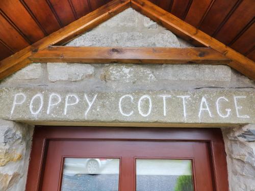 Poppy Cottage Settle - image 3