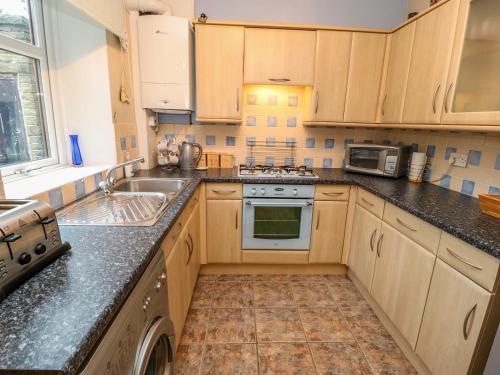 Hunter House Sheffield - image 9