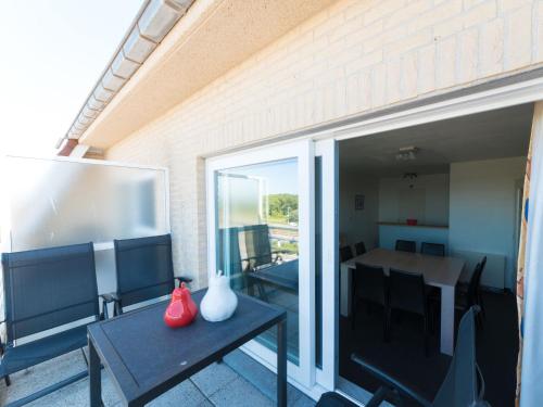  Apartment Strandhuis by Interhome in Bredene