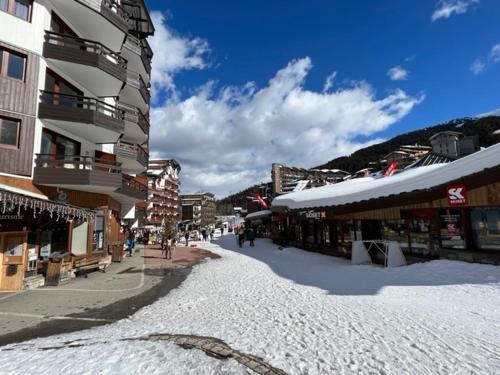 Appartement La Tania 2 pièces garage dans chalet pied pistes