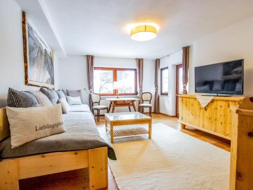 Apartment Zirben Appartement Karin by Interhome in Innsbruck