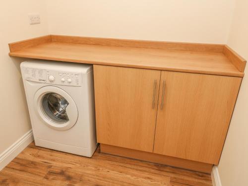 Meadow Cottage - image 10