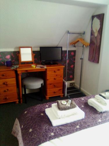The braeside families and couples – Blackpool
