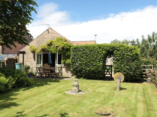 Henhouse Cottage, York