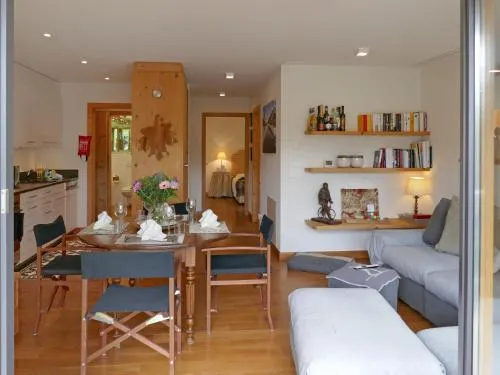 Apartment Chesa San Bastiaun B4 by Interhome in Samedan, Schweiz