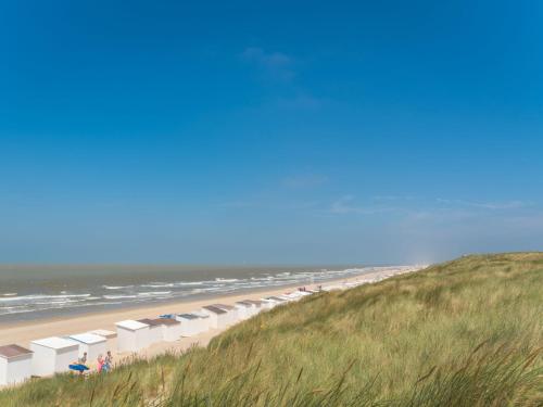 Apartment Pura vida with balcony by Interhome in Bredene
