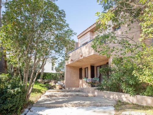 Apartment Residence Les Jardins d'Azur-5 by Interhome near Boulouris Sur Mer Train Station (Saint-Raphaël)