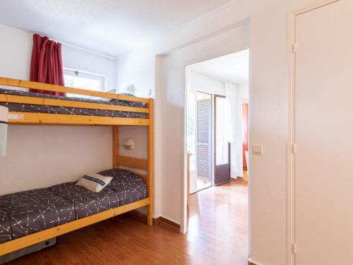 Apartment Residence Les Jardins d'Azur-5 by Interhome near Boulouris Sur Mer Train Station (Saint-Raphaël)