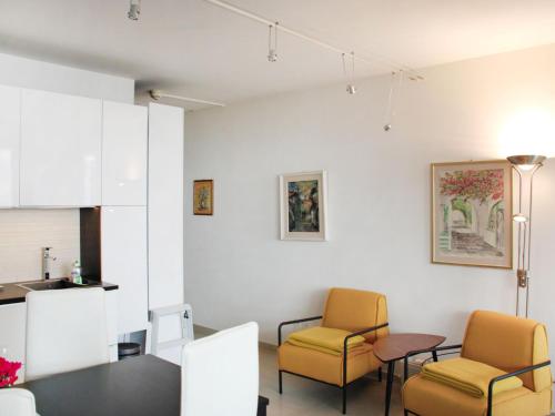  Apartment Appartamento 610 by Interhome in Bissone