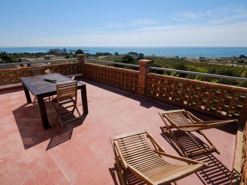 Holiday Home Pino by Interhome in Les Cases d'Alcanar