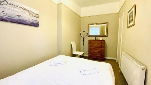 2 Dartview - Close to the Water, River Views, Ground Floor Access, Dartmouth (photo 9)