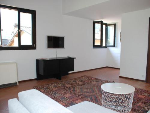  Apartment Casa Fiorita-2 by Interhome in Brusino Arsizio