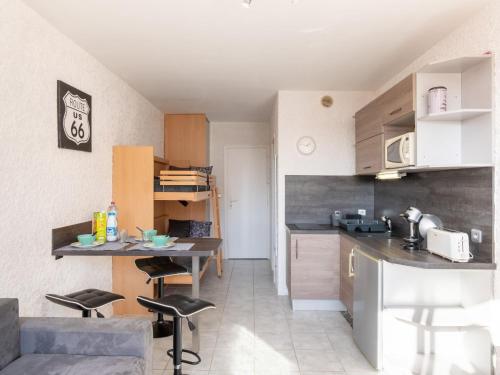 . Apartment Les vagues by Interhome