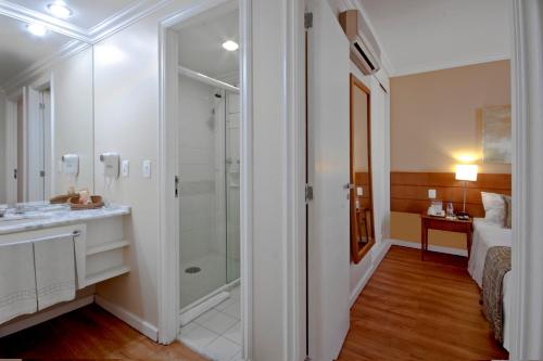 Bela Cintra Stay by Atlantica Residences - Antigo Quality Suites Bela Cintra Located in Consolacao, Quality Suites Bela Cintra is a perfect starting point from which to explore Sao Paulo. Both business travelers and tourists can enjoy the propertys facilities and services. Se