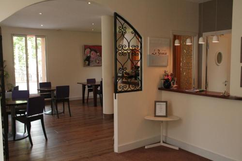 Lobby, Hotel La Beauze in Aubusson
