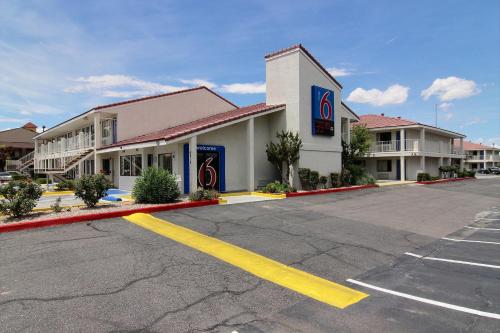 Motel 6-Albuquerque NM - Coors Road - image 12