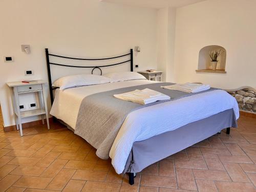 LO SCRIGNO COUNTRY HOUSE Room Type - Large Double Room