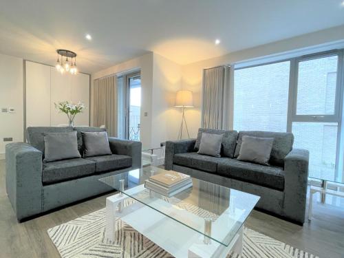 Picture of Spectacular 2 Bedroom Apartment In Great Location