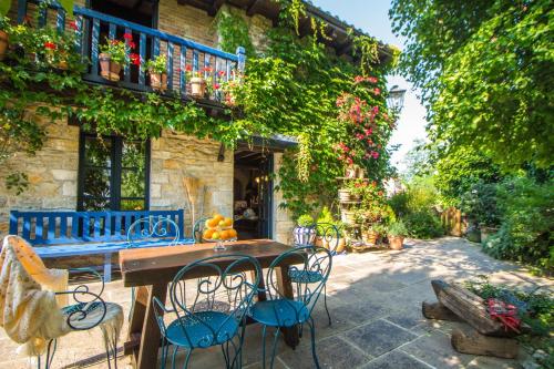  Casona Jardín Escondido: tranquilidad y naturaleza in 39569 Helgueras