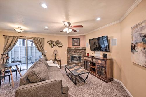 Condo w/ Patio & Pool Access in Greenwood Village! - Castle Pines, CO