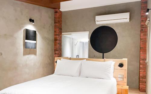 鬧鐘關掉旅店 Alarm Off B&B