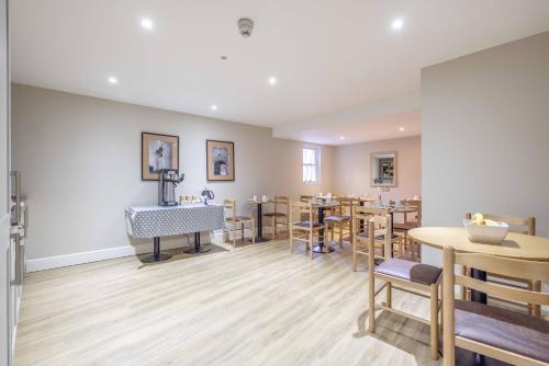 Goswell House - image 7