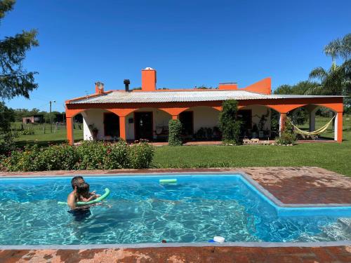 Swimming pool, Casa de campo Las magnolias in Rosario del Tala