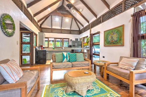 Beachfront Villa, Abundant Wildlife, Best Location in Puerto Viejo de Talamanca