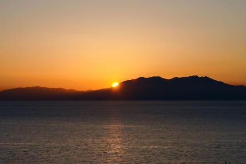 KariBa House - Sunset view