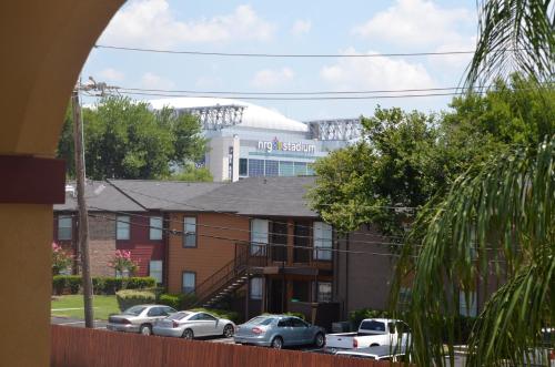 Sterling Inn and Suites at Reliant and Medical Center Houston – Houston, TX