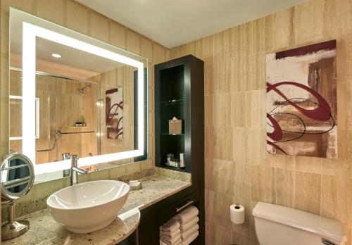 Golden Nugget Hotel & Casino Las Vegas, Las Vegas (photo 11)