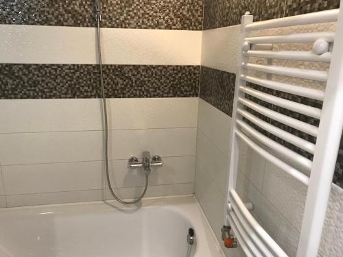 Móra apartman 2 (Mora apartman 2) in Kiskunfelegyhaza