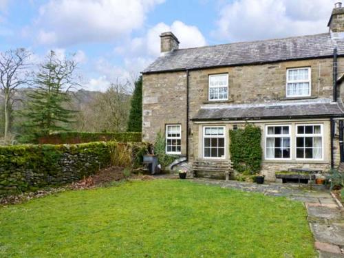 Locks Cottage · Stainforth