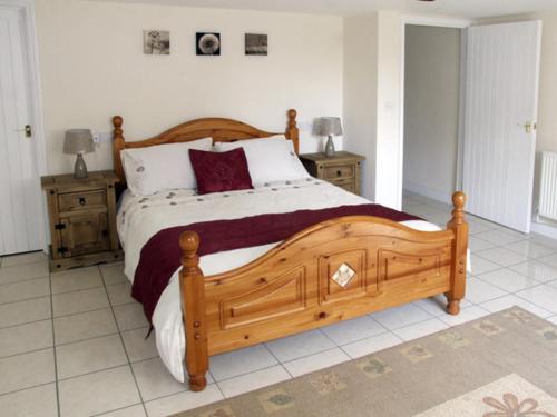 Rosewaters Cottage - image 2
