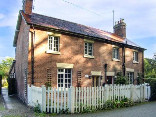 . Aqueduct Cottage