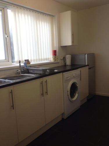 Konyha, Penybryn Cottages in Cwmbach