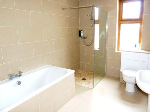 Laxdale Cottage - image 7