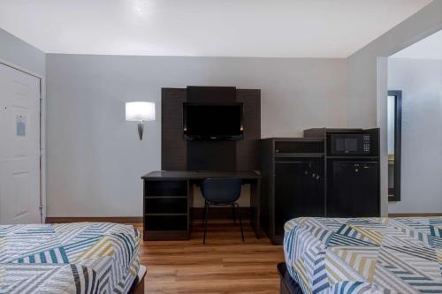 2 double beds