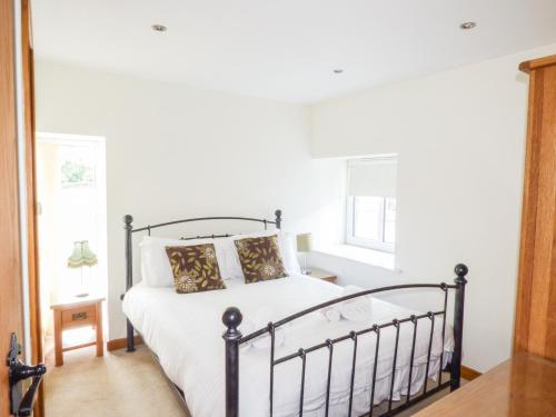 Ghyll Bank Byre - image 7