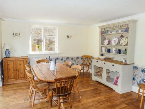 Woodhill Cottage - image 5