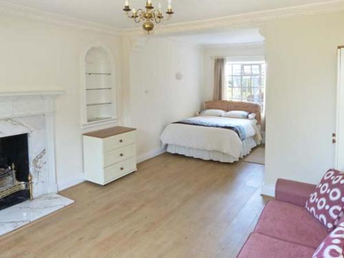 Mill Farm - image 8