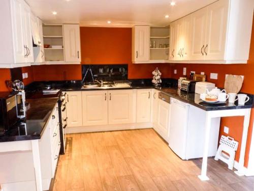 Woodstone Barn - image 9