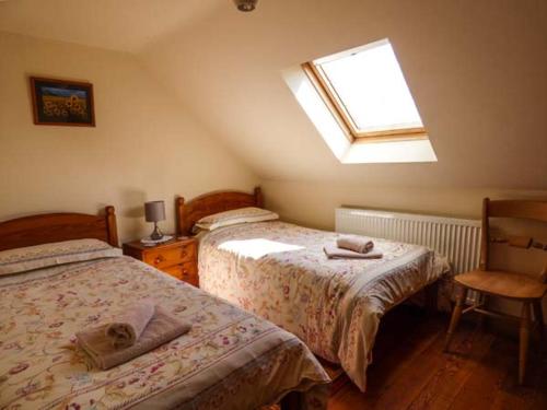 Mill Farm Barn - image 12