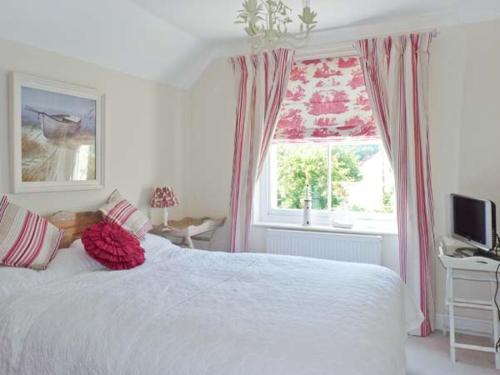 Enfield - image 10