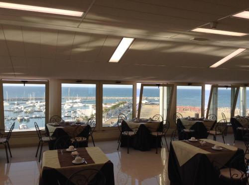 Hotel Borgo Marina - image 8