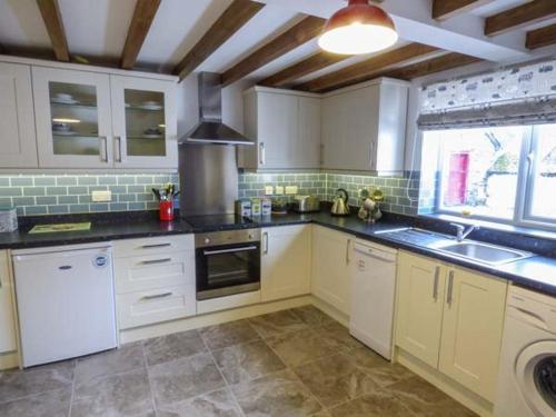 Maerdy Cottage - main image